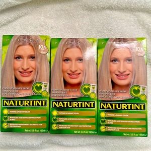 Naturtint permanent hair color 10A, Light ash blonde.